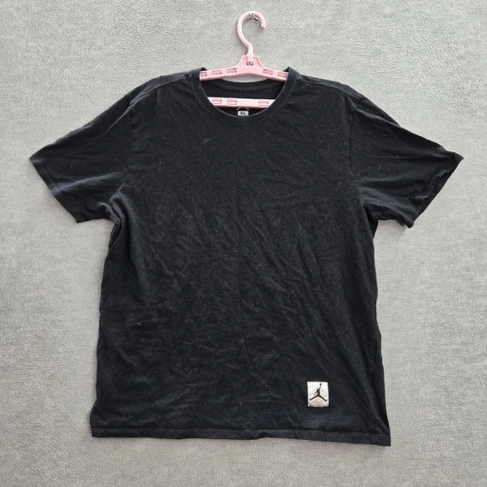 Air Jordan Men Shirt XL Black Flight‎ Speckled Logo Crew Neck Short Sleeve Tee